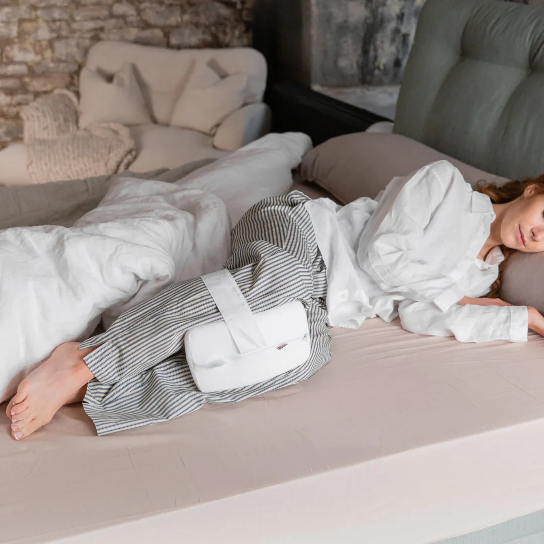 Memory Foam Knee Pillow - Adjustable Strap - Image 6