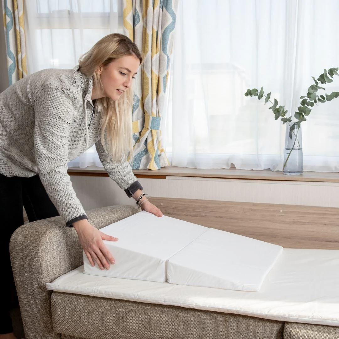 Travel Folding Acid Reflux Bed Wedge - Image 6